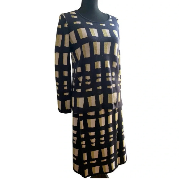 Ann Taylor Sweater Separates. Top Size Medium, Skirt Size Large. - Picture 2 of 9